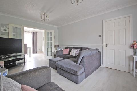 67 Pochard Way, Great Notley, Braintree, CM77 7WA