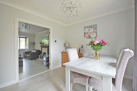 67 Pochard Way, Great Notley, Braintree, CM77 7WA