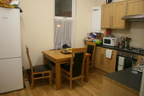 3 bedroom apartment to rent - Holyhead Road, Coventry