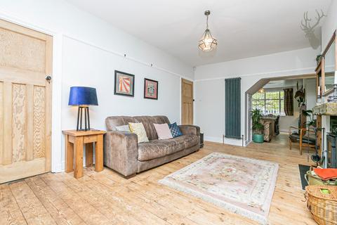 55 Morgan Crescent, Theydon Bois, Epping, CM16 7DU