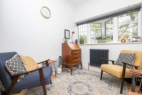 55 Morgan Crescent, Theydon Bois, Epping, CM16 7DU