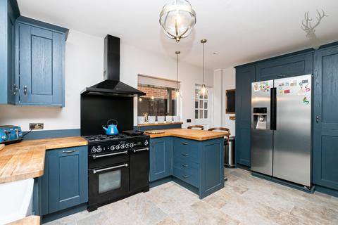 55 Morgan Crescent, Theydon Bois, Epping, CM16 7DU