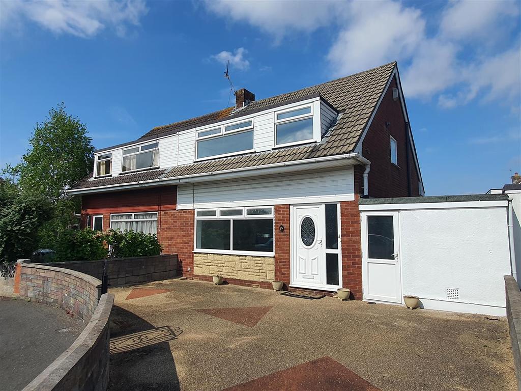 Appledore Close, Bristol 3 bed house £1,200 pcm (£277 pw)