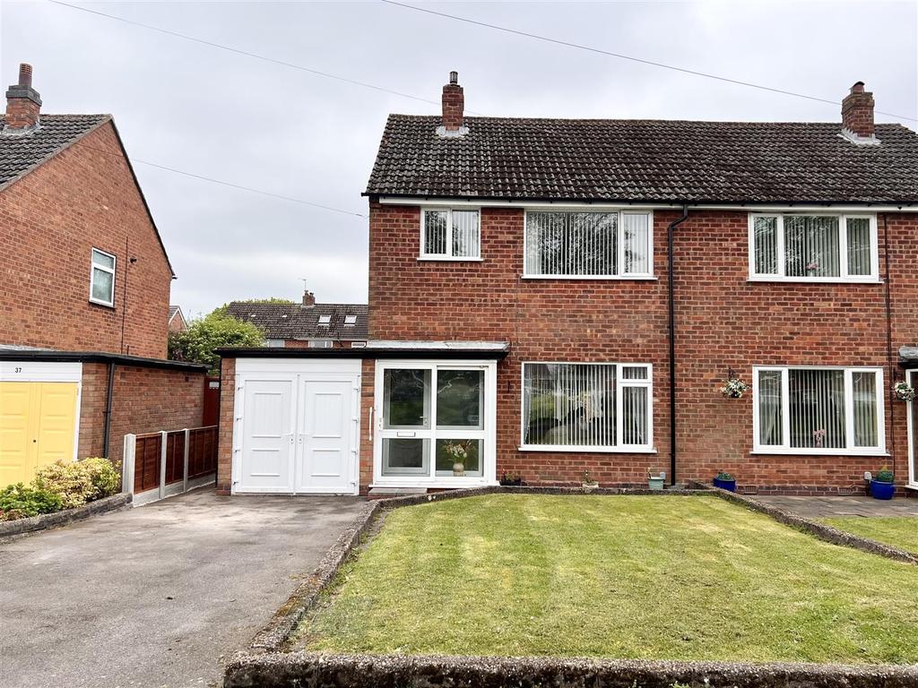 Oxhill Road, Solihull Lodge, Solihull 3 bed semidetached house for