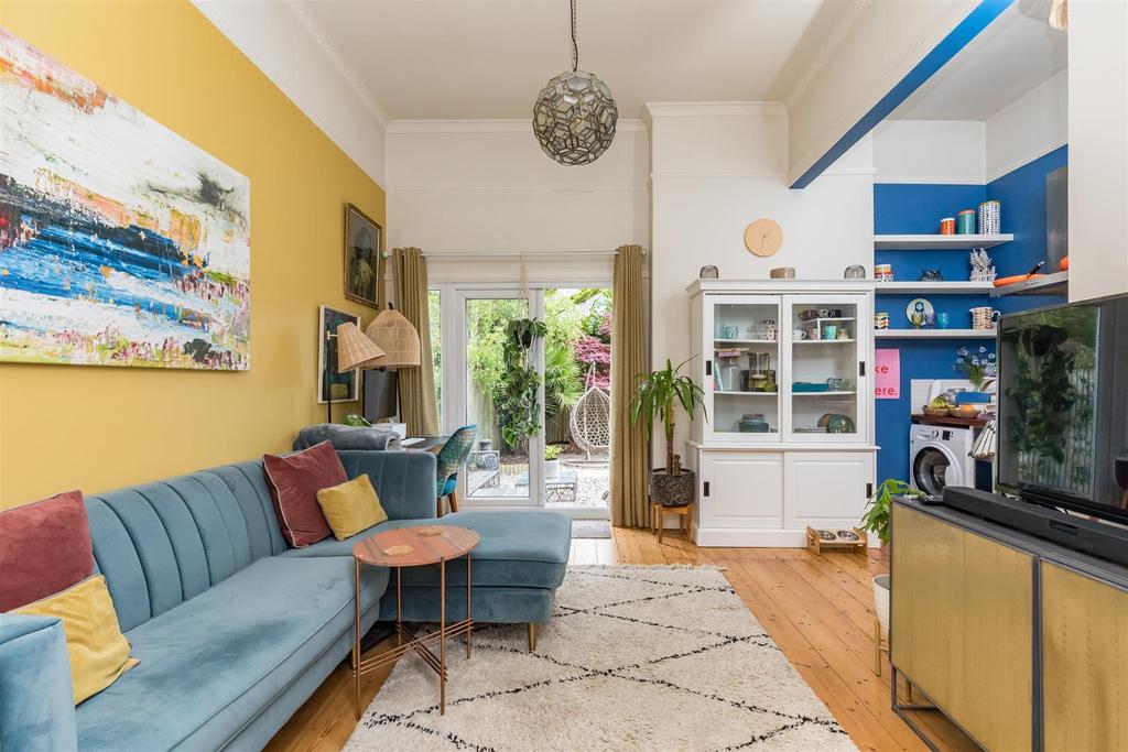 Hove Park Villas, Hove 1 bed ground floor flat for sale £350,000