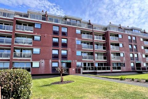 2 bedroom apartment for sale - Flat 11, Majestic North Promenade, Lytham St. Annes FY8 2LZ