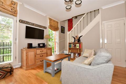 2 bedroom terraced house for sale - Victory Road, Wanstead