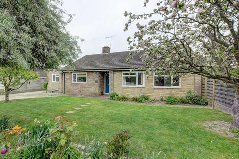 3 bedroom detached bungalow for sale - Old Plough Close, Chearsley