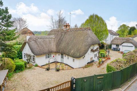 Riverside Cottage Hackthorne Road, Durrington, Salisbury, SP4 8AS