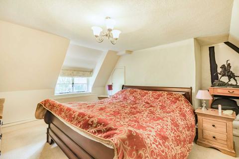 Riverside Cottage Hackthorne Road, Durrington, Salisbury, SP4 8AS