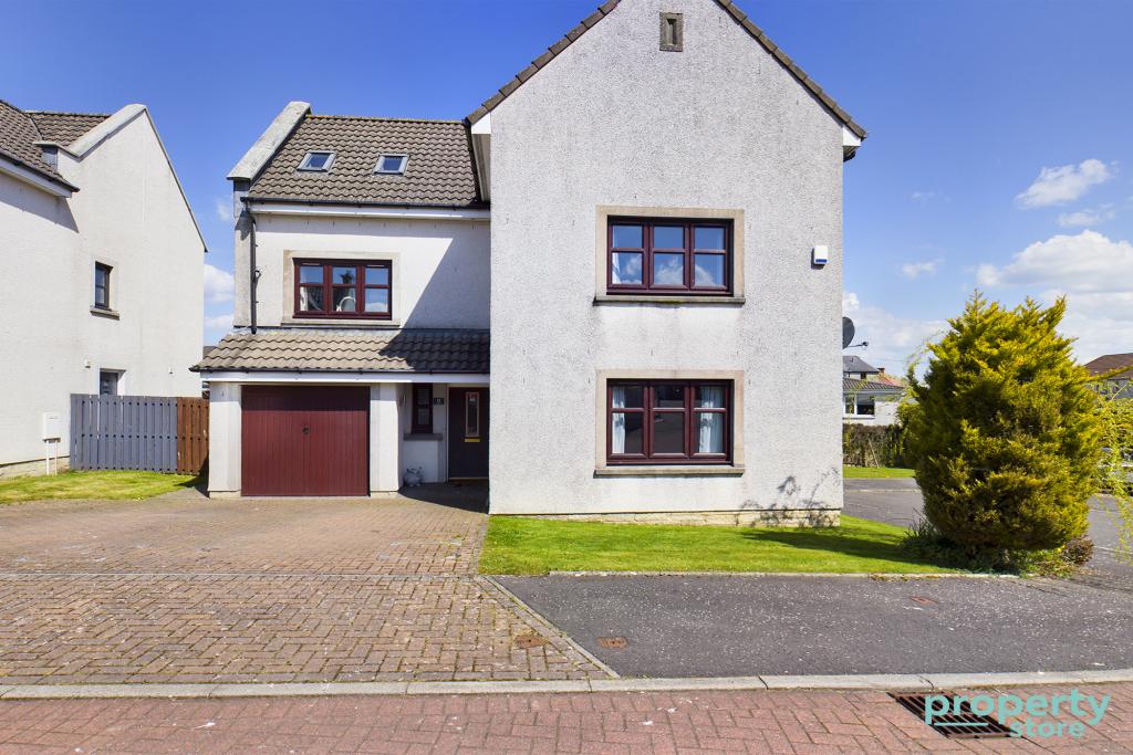 Station Gate, Glassford, South... 6 bed detached house £280,000