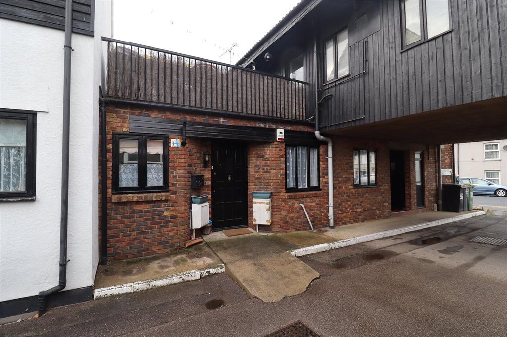 Southgate Mews, Great Wakering... 1 bed apartment £190,000