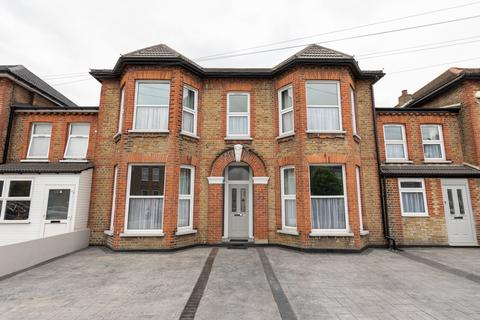 6 bedroom link detached house for sale - Eastwood Road, Goodmayes, Essex