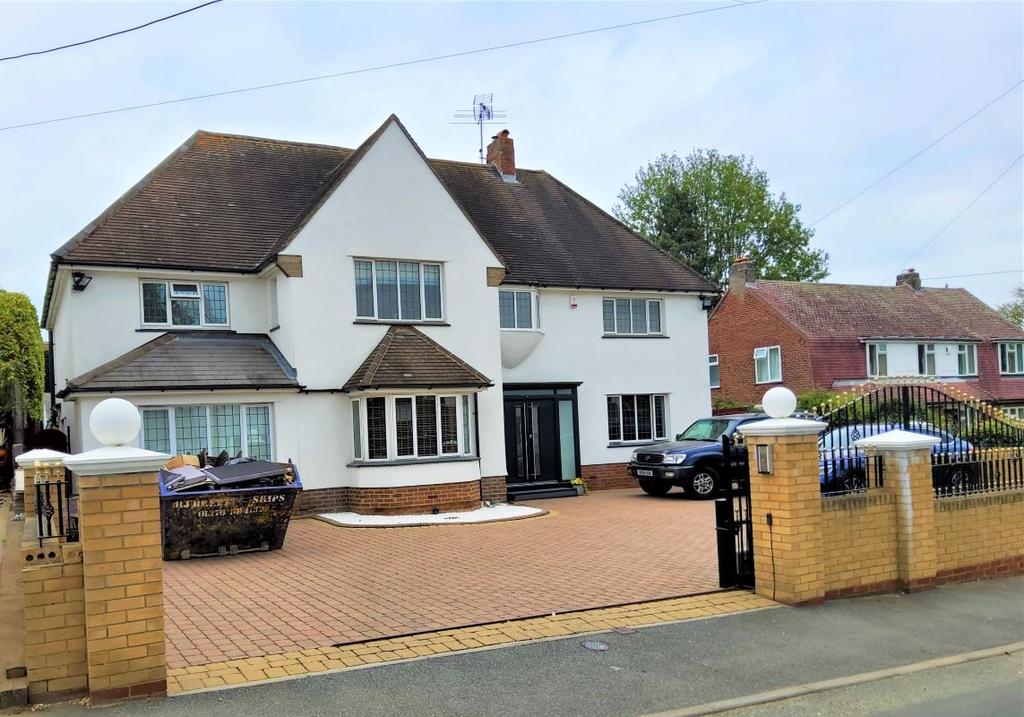 15 Marshalls Road, Braintree, Essex, CM7 2LL 4 bed detached house £