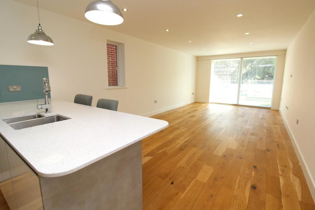 Lounge 2