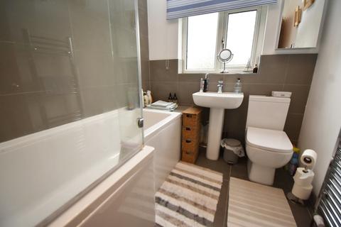 74 Gracemere Crescent, Yardley Wood, Birmingham, B28 0TZ