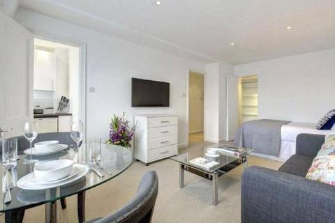 Studio to rent, Hill Street, Mayfair, W1J