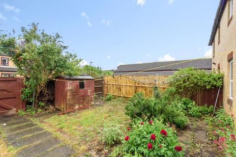 3 bedroom semi-detached house to rent, Hollow Way,  Headington,  OX3