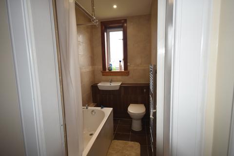 2 bedroom flat to rent, Lamond Drive, St. Andrews KY16