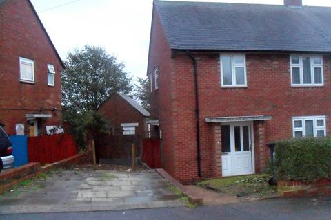 3 bedroom semi-detached house to rent, Saltfield Crescent, Luton, Bedfordshire