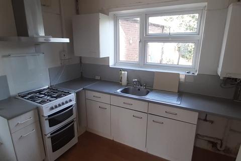 3 bedroom semi-detached house to rent, Saltfield Crescent, Luton, Bedfordshire