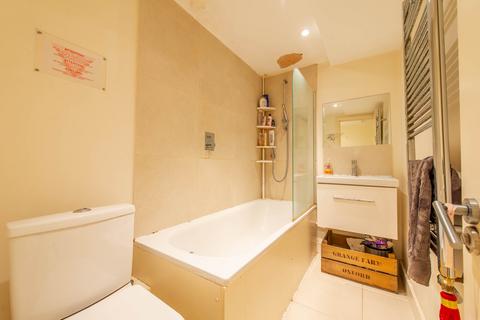 3 bedroom duplex to rent, Fulham Park Gardens, London SW6