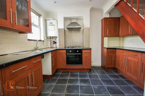 2 bedroom terraced house to rent, Shrubland Road, Colchester, Essex, CO2