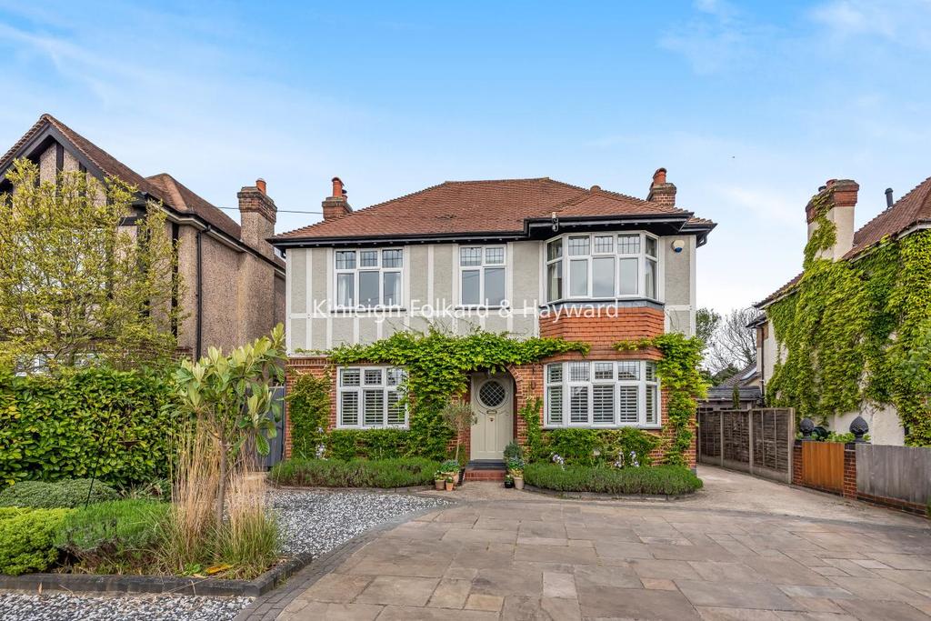 Pickhurst Rise, West Wickham 4 bed detached house £1,200,000