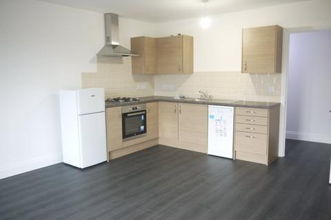 2 bedroom flat to rent, Defoe Parade, Chadwell St Mary