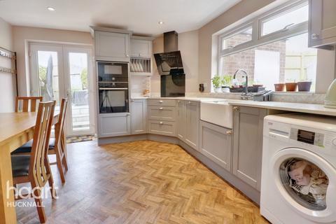 14 Abbots Drive, Hucknall, Nottingham, NG15 6QW
