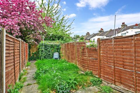 2 Carlisle Road, Dartford, DA1 1XL
