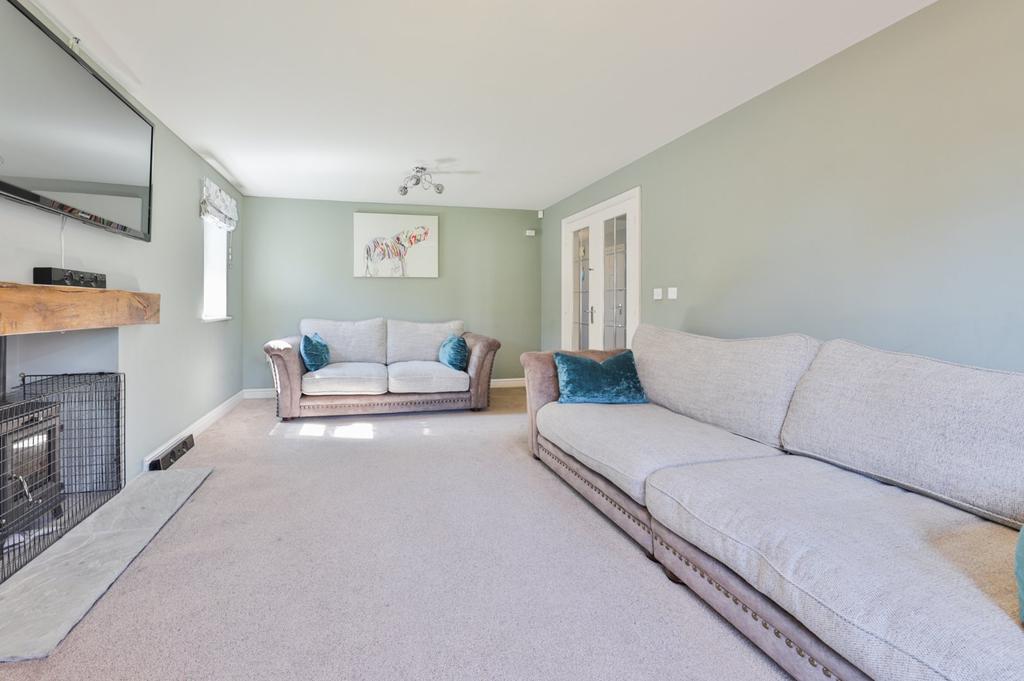 The Pines, Kingswood, Hull, HU7 5 bed detached house £430,000