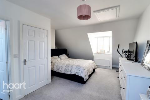 17 Ashton Drive, Boulton Moor, Derby, DE24 5DB