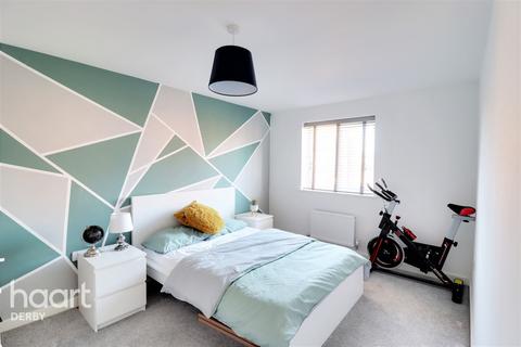 17 Ashton Drive, Boulton Moor, Derby, DE24 5DB