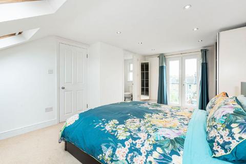 69 Bronson Road, London, SW20 8DZ