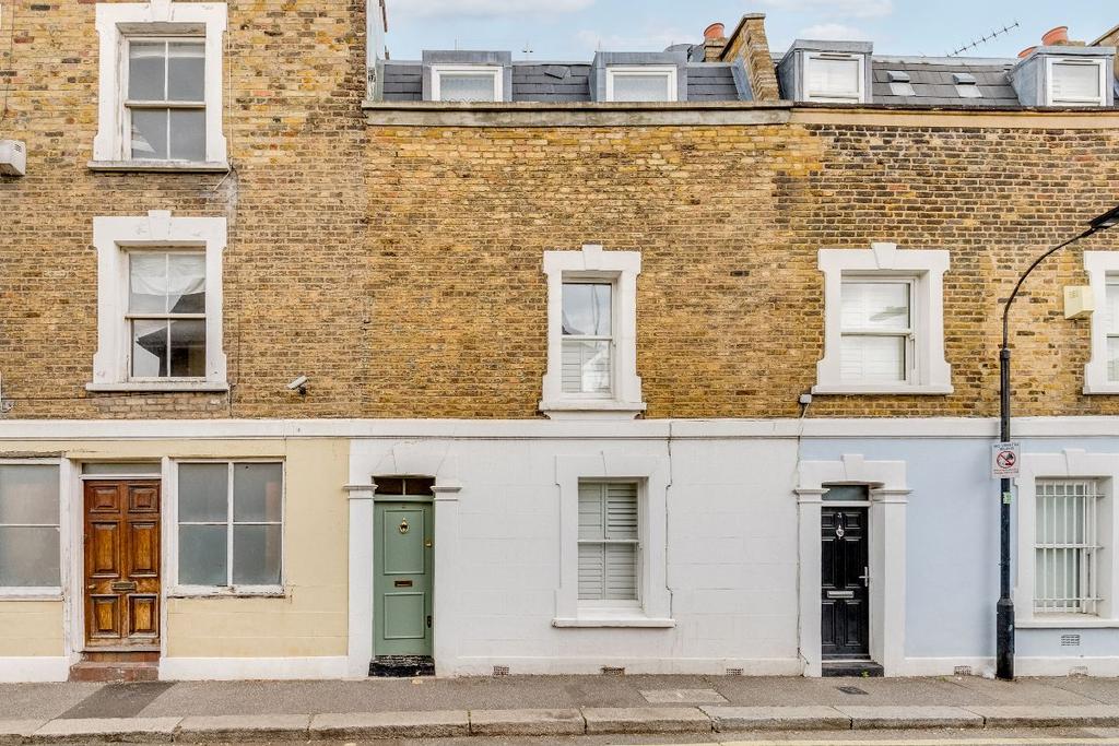 Novello Street, Parsons Green SW6 3 bed terraced house - £3,675 pcm (£ ...