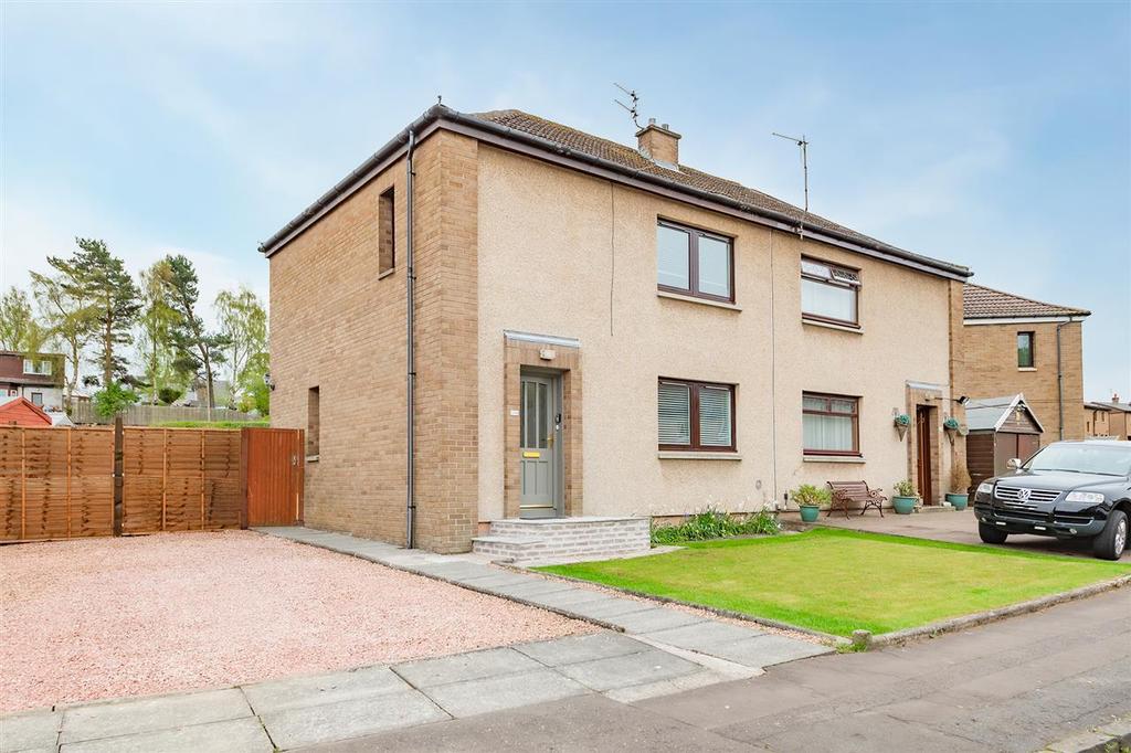 Randolph Crescent, Brightons, Falkirk 3 bed semidetached house £895 pcm (£207 pw)