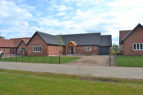 Fieldview House Main Road, Little Fransham, Dereham, NR19 2JW
