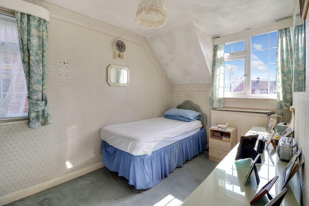Bedroom 2 (Double)