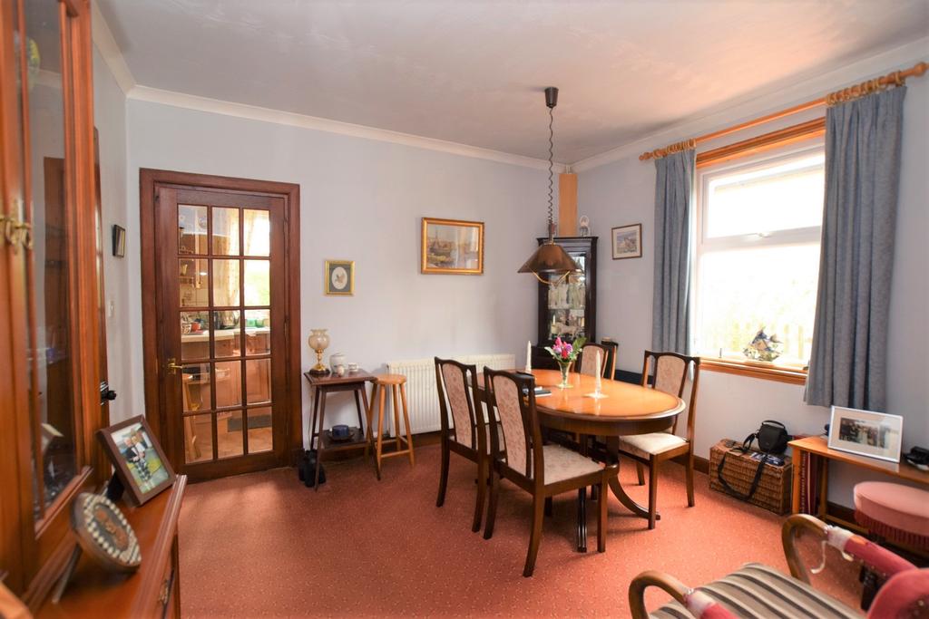 Strathyre, Greenbrae Loaning, Dumfries, DG1 3 DD -