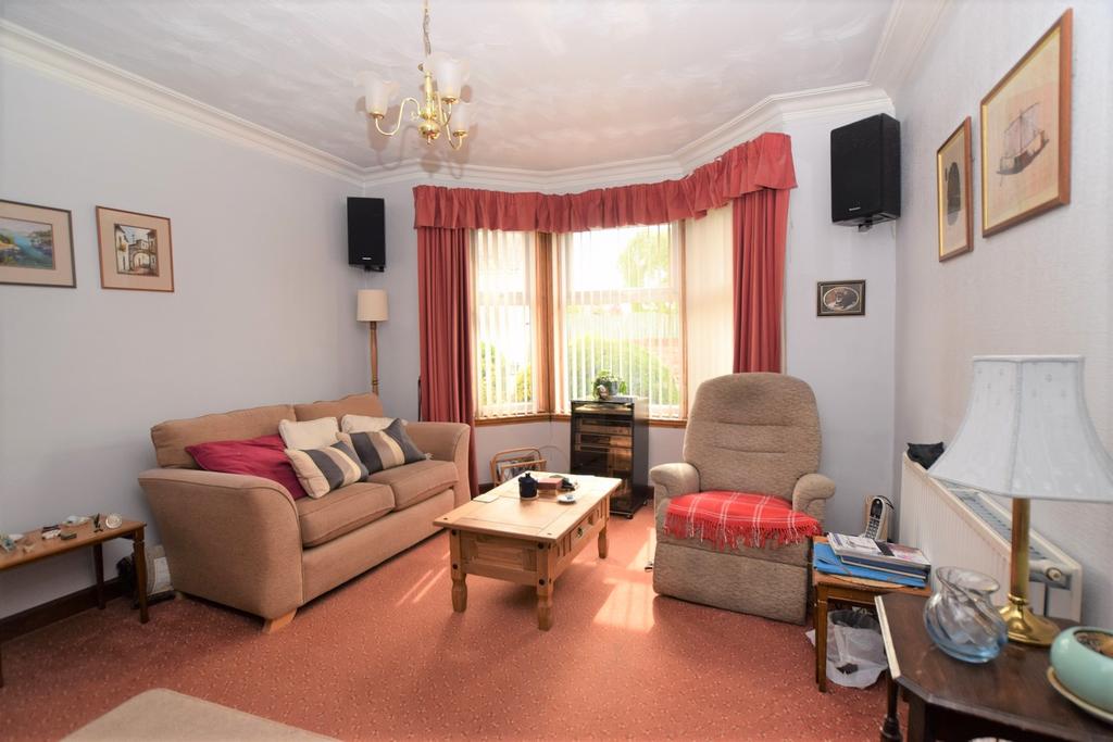 Strathyre, Greenbrae Loaning, Dumfries, DG1 3 DD -