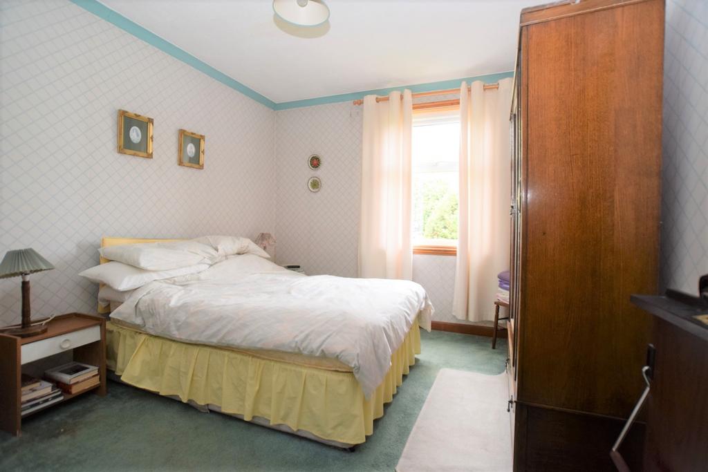 Strathyre, Greenbrae Loaning, Dumfries, DG1 3 DD -