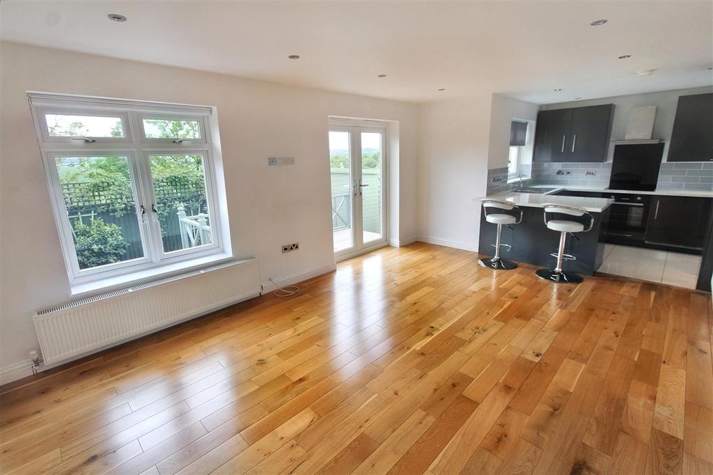 Sitting Room Area