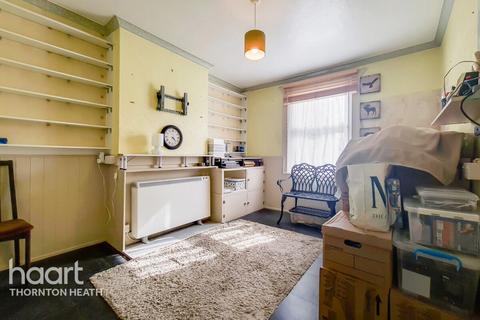 132 Bensham Lane, Thornton Heath, CR7 7EN