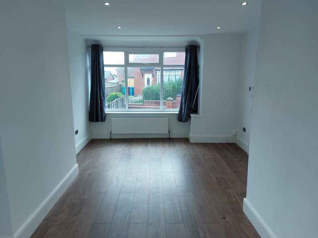 Lounge &amp; Dining Area