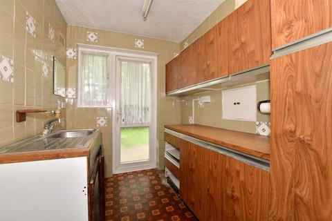 5 The Holt, Wallington, SM6 7LG