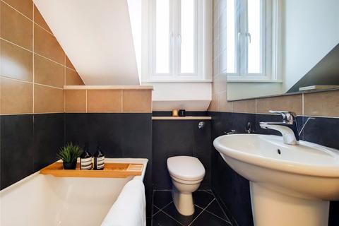 Flat 5, 5 Helena Road, London, W5 2RA