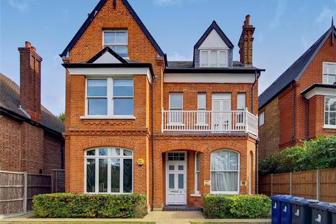 Flat 5, 5 Helena Road, London, W5 2RA
