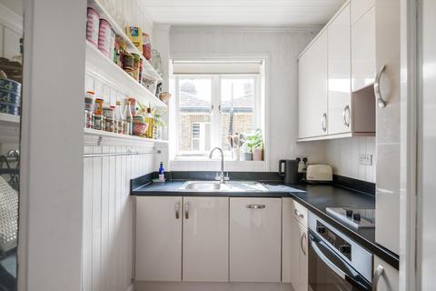 Flat 5, 11 Thicket Road, London, SE20 8DB