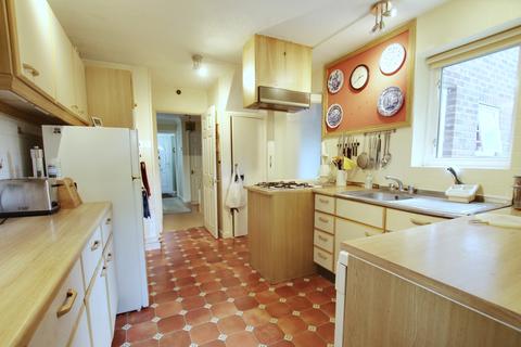 7 Godwin Close, Winchester, SO22 5JN